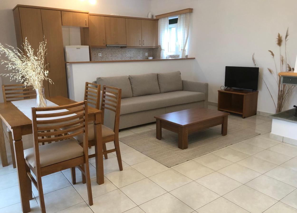 Politia Villas Karystos  Buitenkant foto